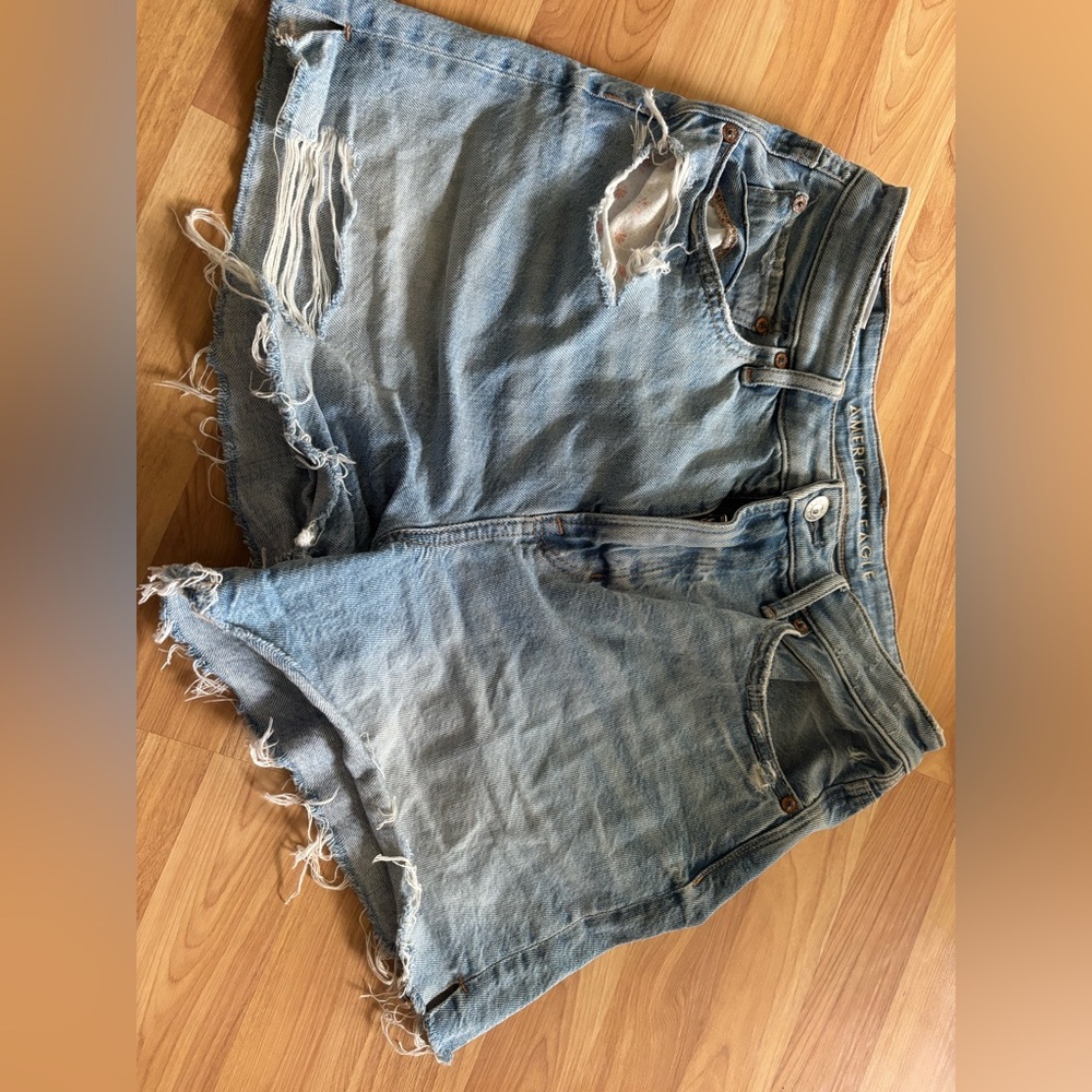 AE Distressed Denim Women Shorts high waisted
